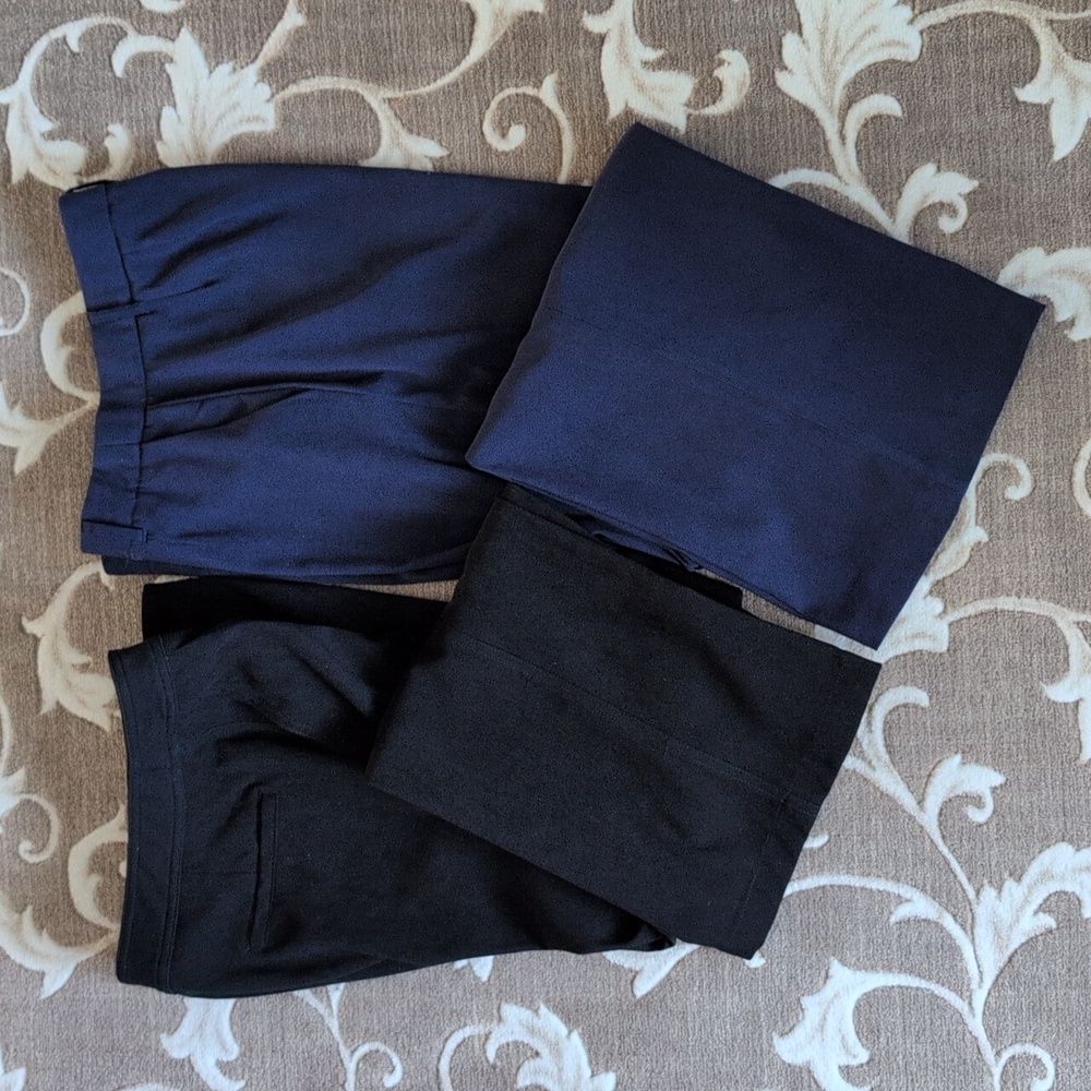 (2) pair of Coldwater Creek Pants - Black and Navy - Size 8